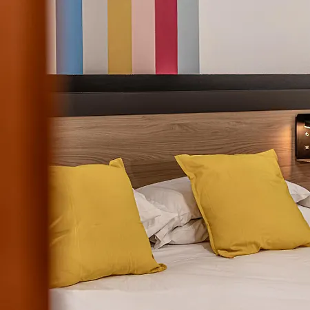 Barceloneta Experience & 4*