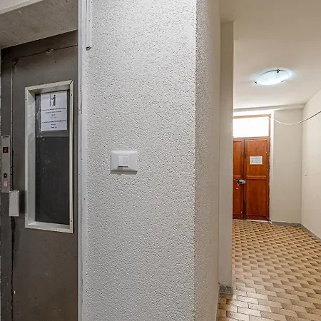 Barceloneta Experience & 게스트하우스 4*